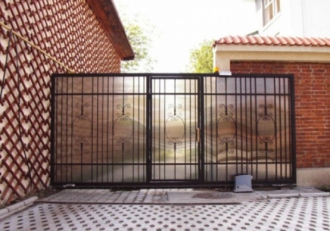Bí Quyết Bảo Trì Cửa Sắt Đẹp Như Mới Trong Thời Gian Dài